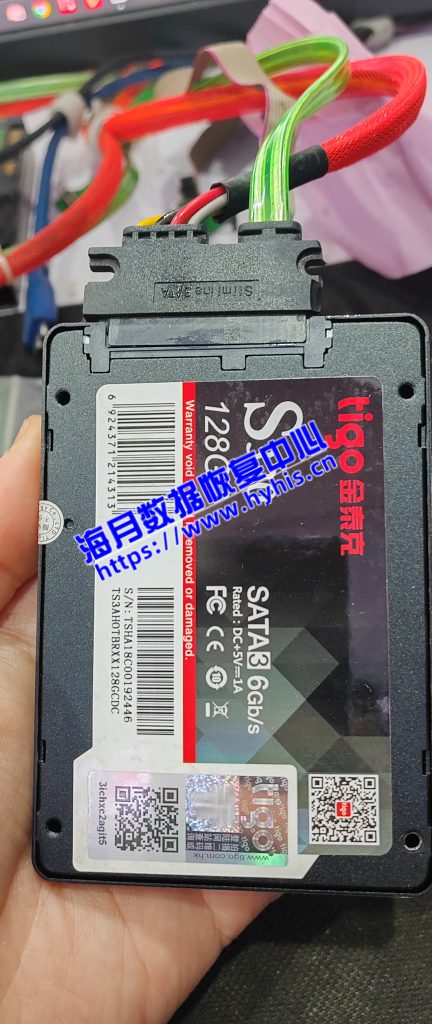 金泰克120G SSD固态硬盘不认盘 数据恢复成功